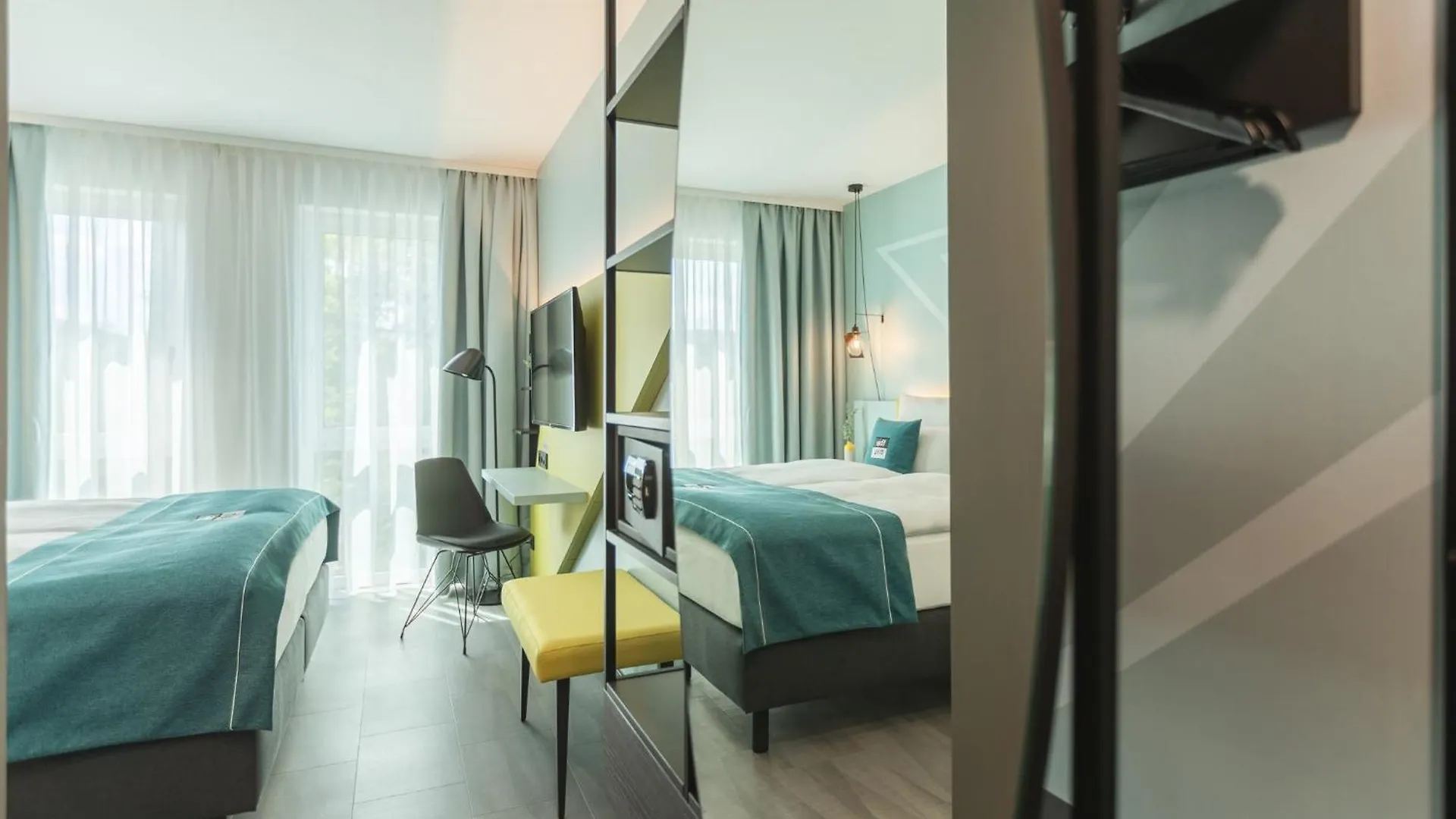 Holiday Inn - The Niu, Seven Dusseldorf Ost By Ihg 3*,