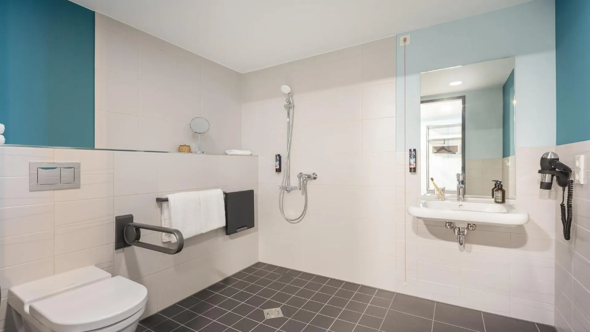 *** Hotel Holiday Inn - The Niu, Seven Dusseldorf Ost By Ihg Alemania