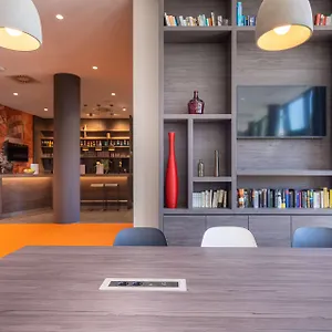 Campanile Berlin Brandenburg Airport 3*, Шёнефельд Германия
