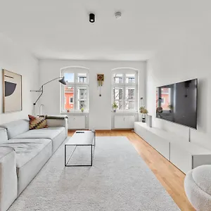 Stylish 120sqm In Berlin-mitte Berlin