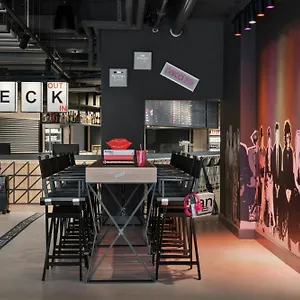 Hotel Moxy